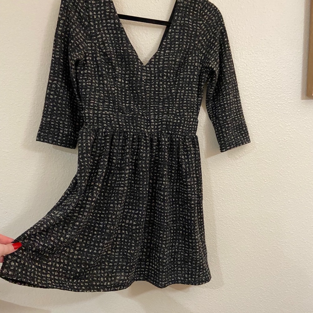 Franchesca’s Mid-Length Dress - Picture 5 of 9